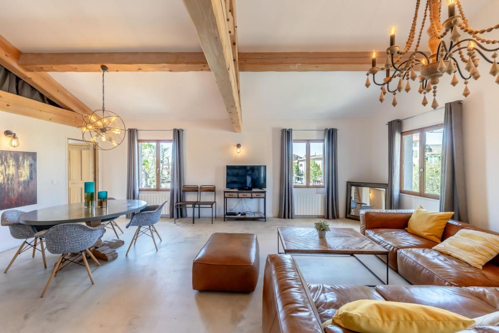 Olive- Vaste Appartement Donnant Sur La Sorgue リル・シュル・ラ・ソルギュ エクステリア 写真