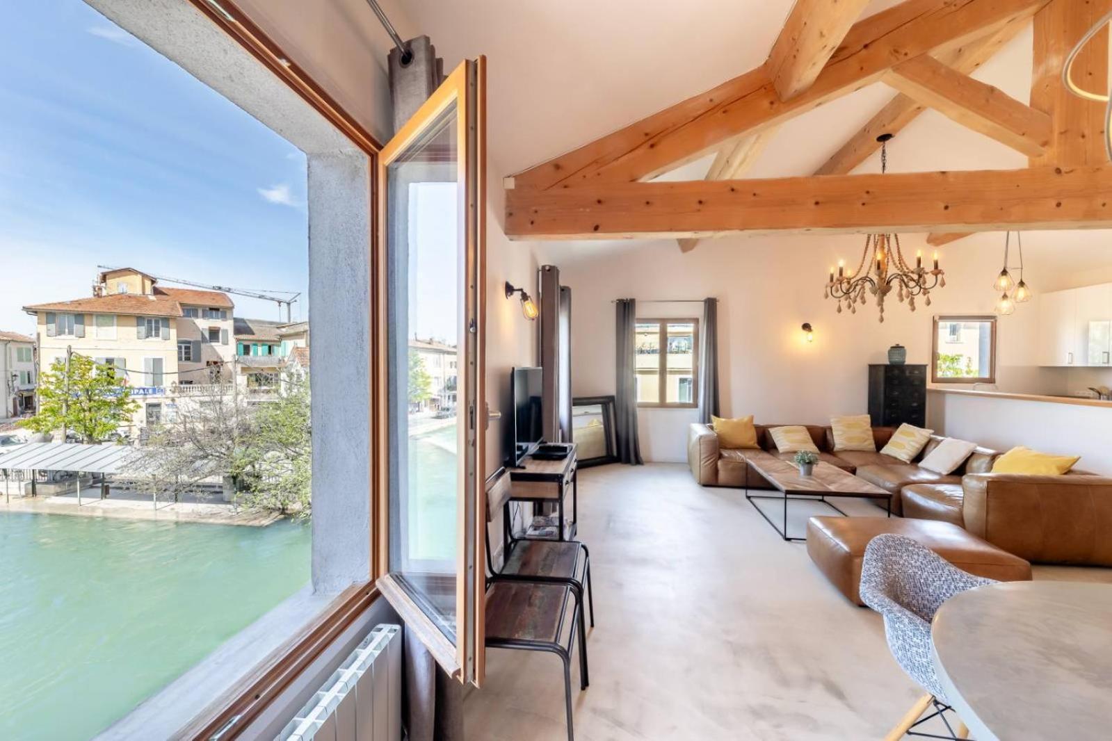 Olive- Vaste Appartement Donnant Sur La Sorgue リル・シュル・ラ・ソルギュ エクステリア 写真